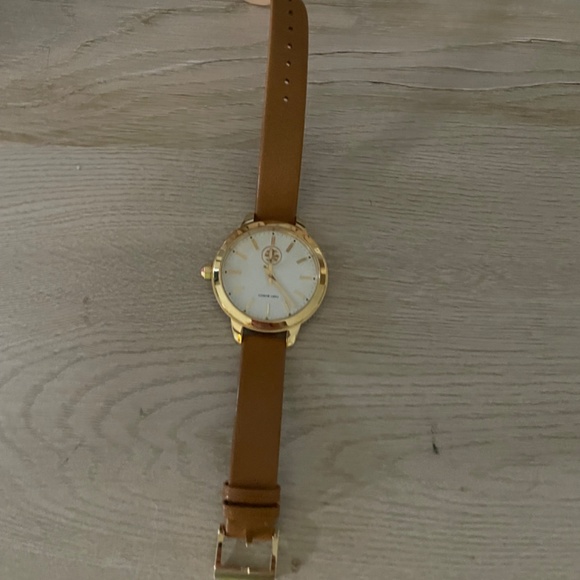 Tory Burch Watch - Picture 6 of 8